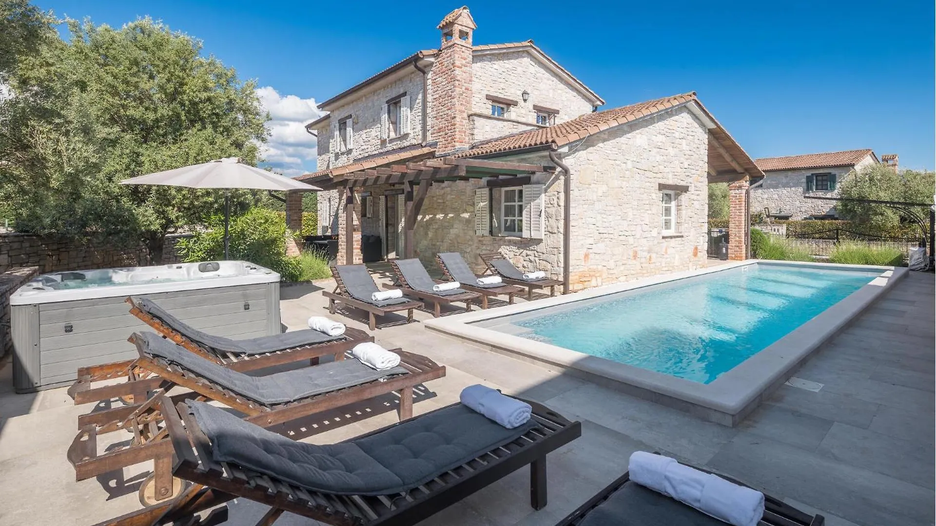 Amazing Home In Visnjan